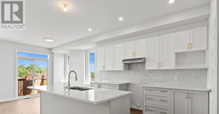 289 Bankside Way, Ottawa, ON, K2J 7M8 - 4