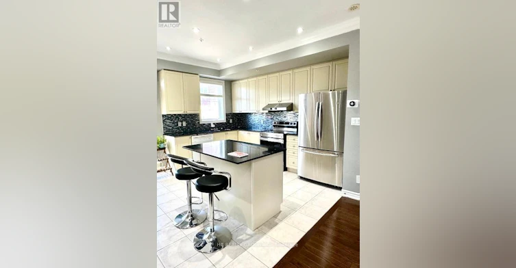 74 Cathedral High Street, Markham, ON, L6C 0P3 - 6