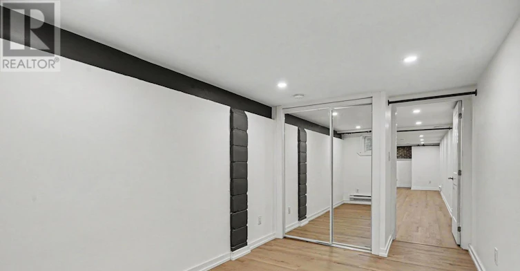 5-10 Fir Avenue, Toronto, ON, M4E 1B5 - 18