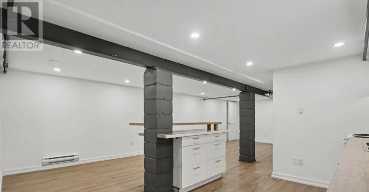 5-10 Fir Avenue, Toronto, ON, M4E 1B5 - 7