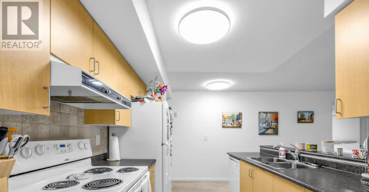 209-3650 Kingston Road, Toronto, ON, M1M 3X9 - 12
