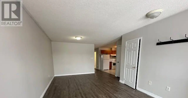 22 Larkin Drive, Barrie, ON, L4M 7A9 - 2