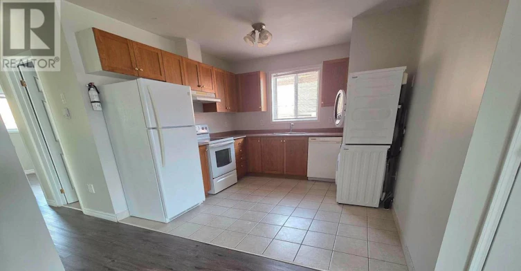 22 Larkin Drive, Barrie, ON, L4M 7A9 - 4