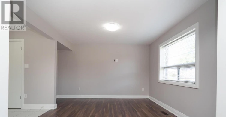 LOWER-208 Giltspur Drive, Toronto, ON, M3L 1N5 - 8