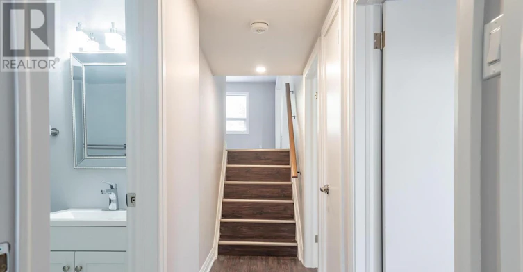 LOWER-208 Giltspur Drive, Toronto, ON, M3L 1N5 - 18