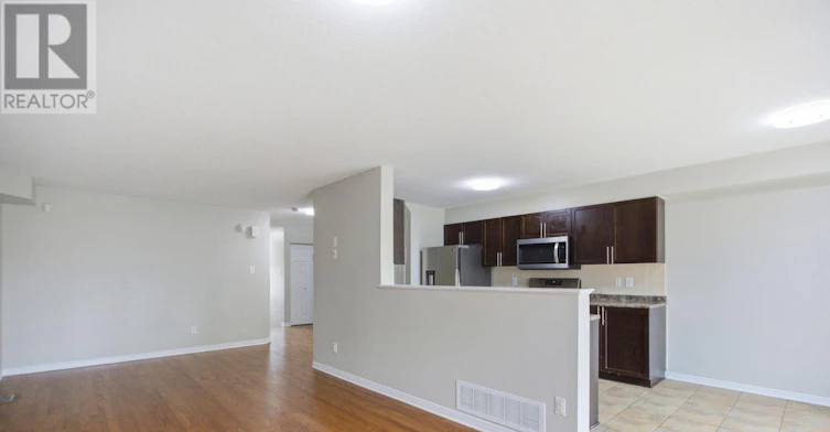 354 Rolling Meadow Crescent, Ottawa, ON, K1W 0A7 - 8