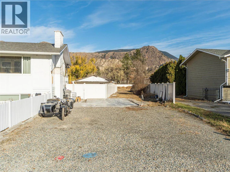 5764 Todd Hill Crescent, Kamloops, BC, V2C 4X8 - 22
