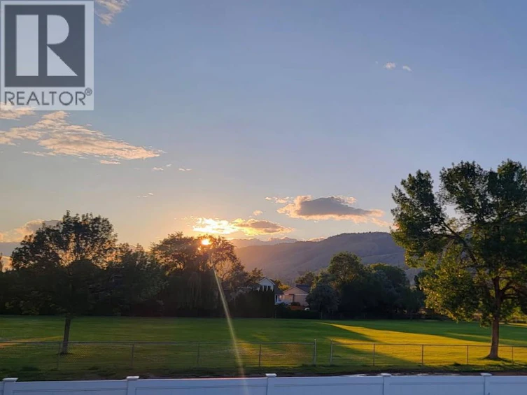 5764 Todd Hill Crescent, Kamloops, BC, V2C 4X8 - 13