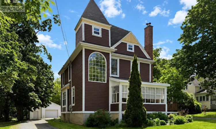 260 Commercial Street