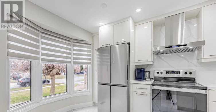 612 Flavelle Court, Pickering, ON, L1V 3W6 - 4