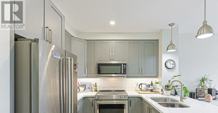 610-555 Yonge Street, Toronto, ON, M4Y 1Y7 - 5