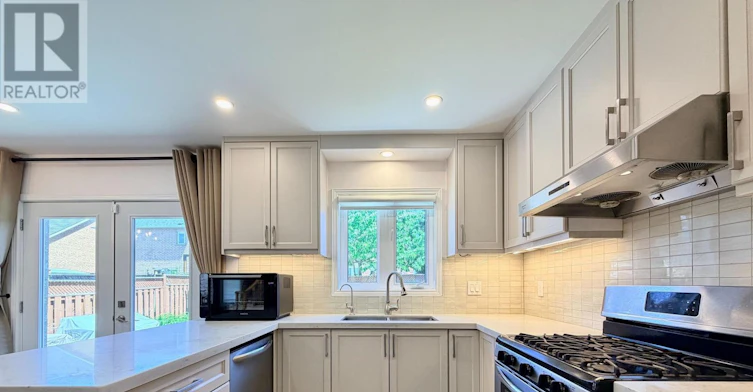 81 Alfred Paterson Drive, Markham, ON, L6E 1J5 - 3