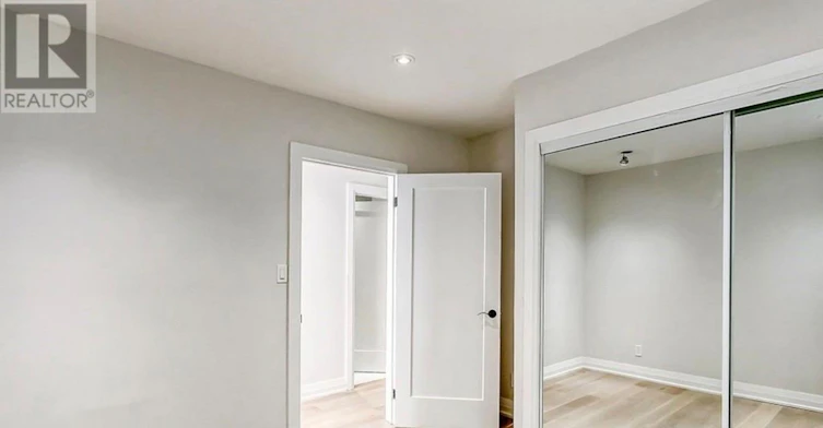 2-237 Lakeshore Road E, Mississauga, ON, L5G 1G8 - 7