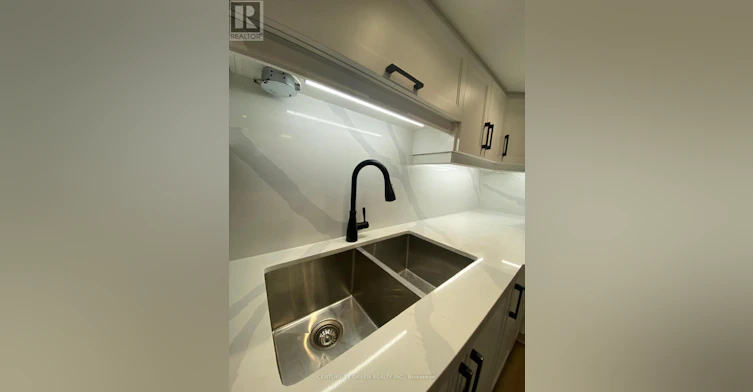 BSMT-137 Spring Azure Crescent, Oakville, ON, L6L 6V8 - 14