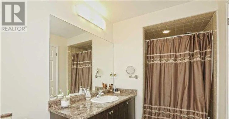 UPPER LEVEL-92 Golden Springs Drive, Brampton, ON, L7A 0C7 - 12