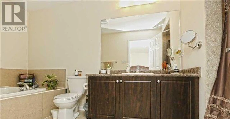 UPPER LEVEL-92 Golden Springs Drive, Brampton, ON, L7A 0C7 - 17