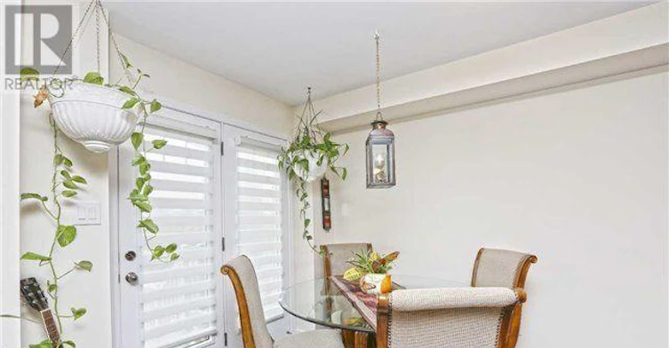 UPPER LEVEL-92 Golden Springs Drive, Brampton, ON, L7A 0C7 - 6