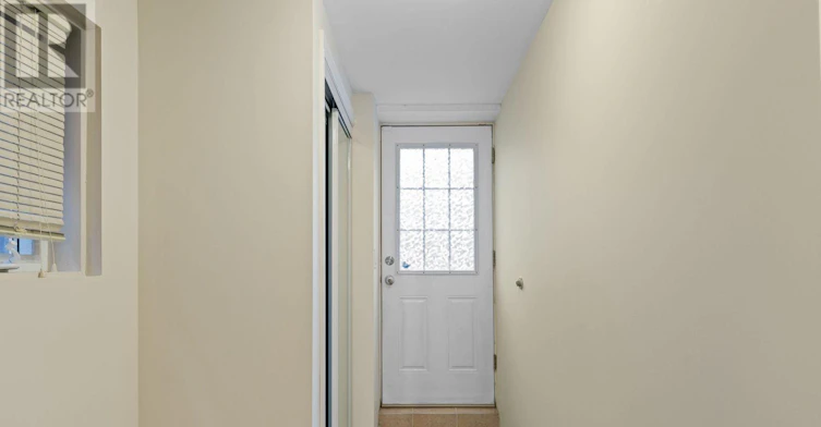 66 Carrier Crescent, Vaughan, ON, L6A 0T8 - 2
