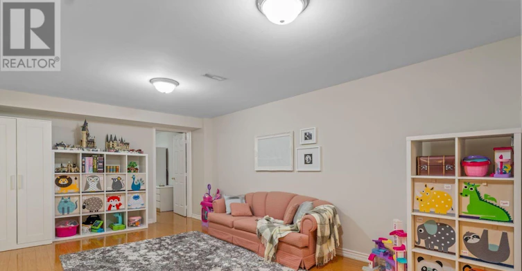 66 Carrier Crescent, Vaughan, ON, L6A 0T8 - 3