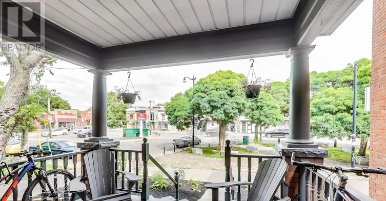 UPPER 2ND/3RD-27 St Johns Road, Toronto, ON, M6P 1T7 - 4