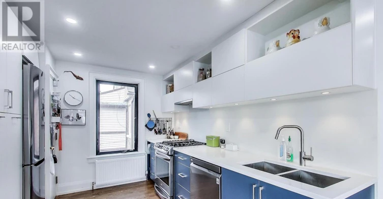 UPPER 2ND/3RD-27 St Johns Road, Toronto, ON, M6P 1T7 - 14