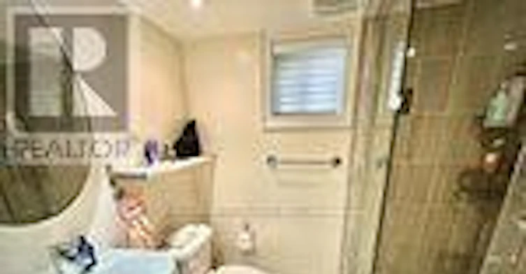 LOWER Level 3 Ravenwood Place, Toronto, ON, M4B 2M4 - 7