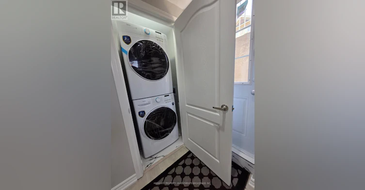 BSMT-1 Juglans Crescent, Whitchurch-Stouffville, ON, L4A 0V4 - 24