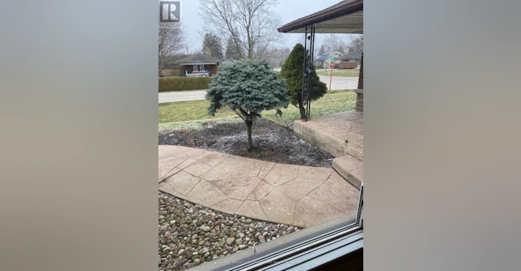 123 Seneca Drive, Hamilton, ON, L9G 3B7 - 4
