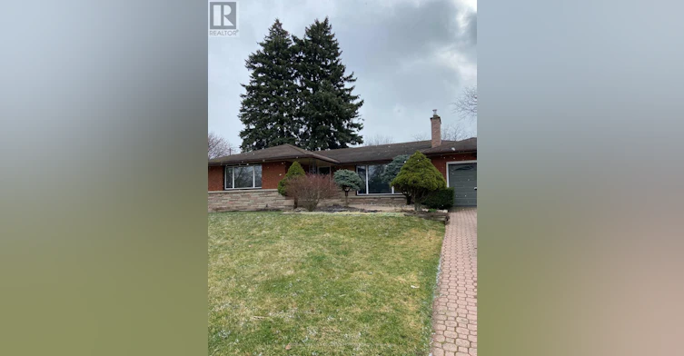 123 Seneca Drive, Hamilton, ON, L9G 3B7