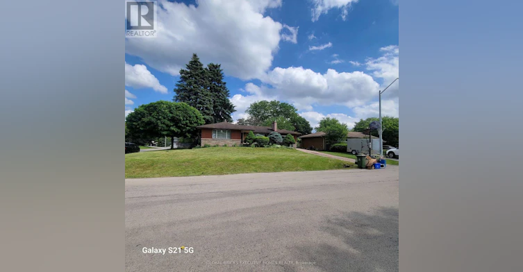 123 Seneca Drive, Hamilton, ON, L9G 3B7 - 3