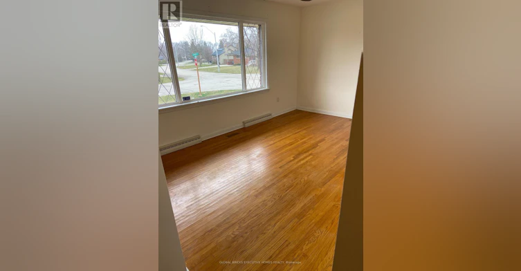 123 Seneca Drive, Hamilton, ON, L9G 3B7 - 6