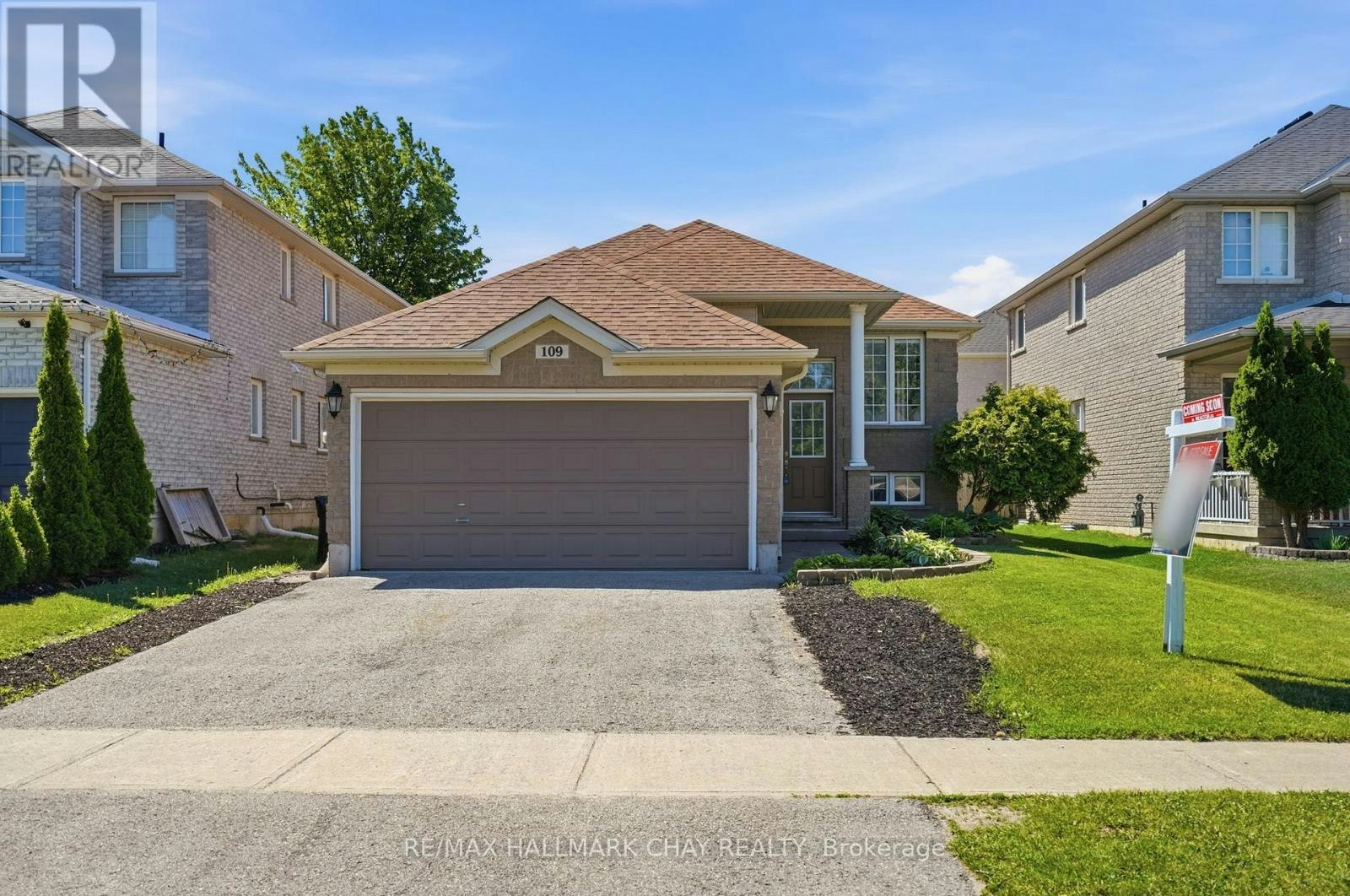 109 Sovereigns Gate, Barrie, ON, L4N 0Y9