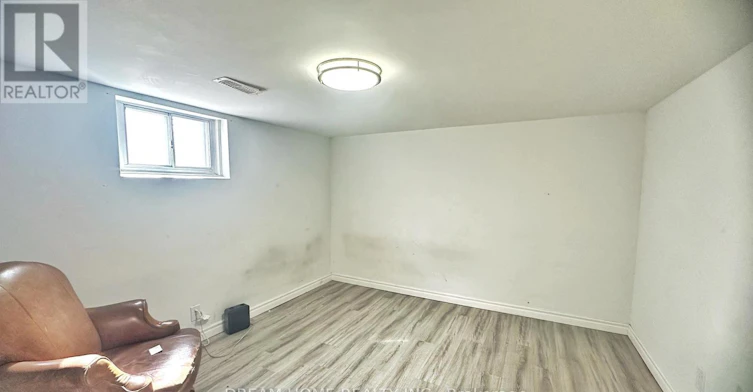 BASEMENT A-1018 Kennedy Road, Toronto, ON, M1K 2E8 - 2