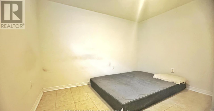 BM B-83 Cornwallis Drive, Toronto, ON, M1P 1H6 - 3