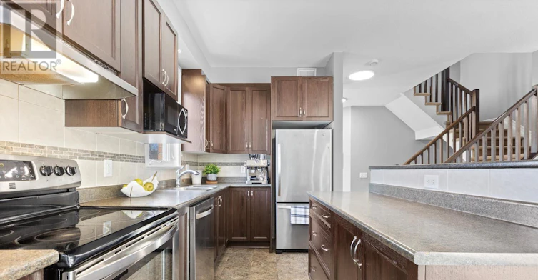 179 Flat Sedge Crescent, Ottawa, ON, K1T 0G9 - 8