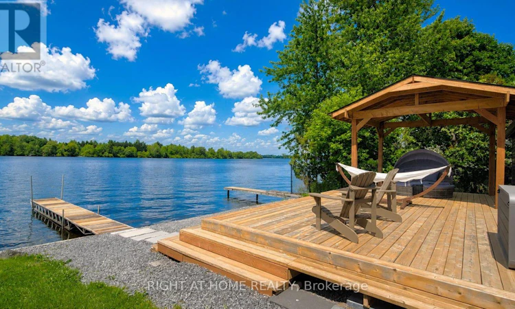 3858 Rideau River Road