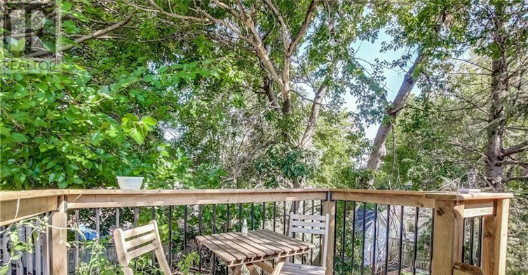 UPPER-5 Linwood Street, St. Catharines, ON, L2R 1H2 - 11