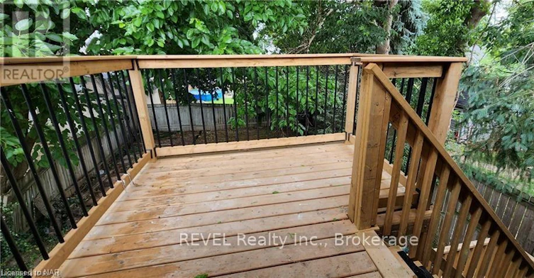 UPPER-5 Linwood Street, St. Catharines, ON, L2R 1H2 - 12