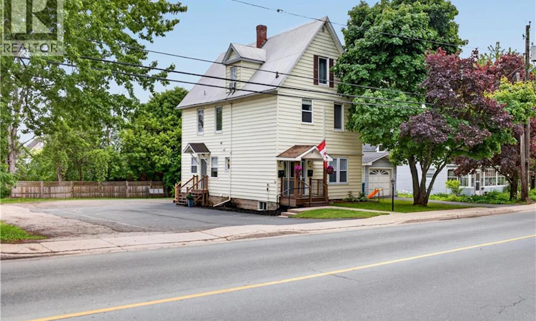 114 Pleasant Street