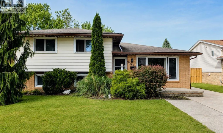 3285 Rosebriar Road