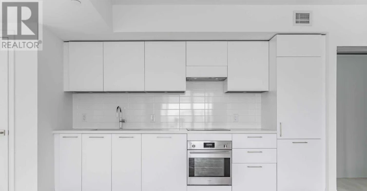 312-33 Frederick Todd Way, Toronto, ON, M4G 0C9 - 3