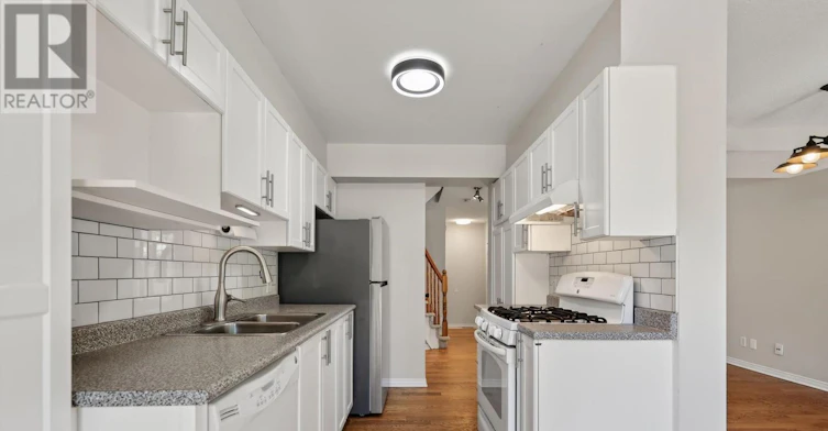 130 College Circle, Ottawa, ON, K1K 4R9 - 14