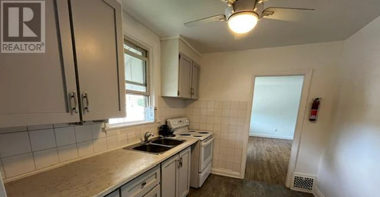 303 Caddy Street, Peterborough, ON, K9H 1M2 - 6