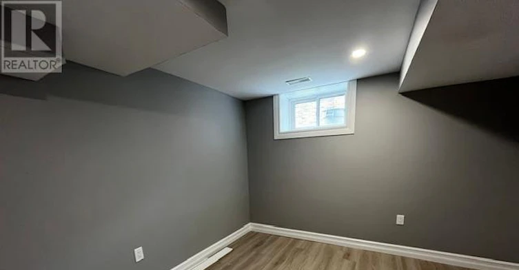 303 Caddy Street, Peterborough, ON, K9H 1M2 - 8