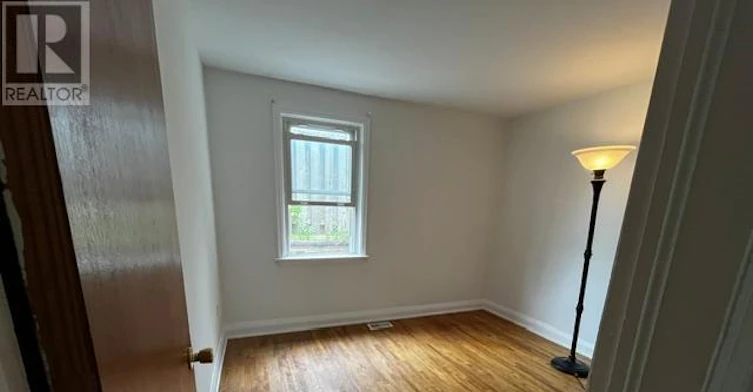 303 Caddy Street, Peterborough, ON, K9H 1M2 - 4