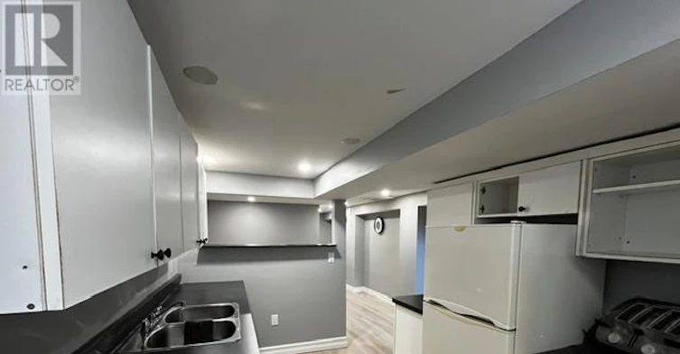 303 Caddy Street, Peterborough, ON, K9H 1M2 - 12