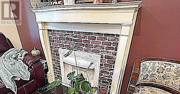 29 Appleton Avenue, Toronto, ON, M6E 3A4 - 6