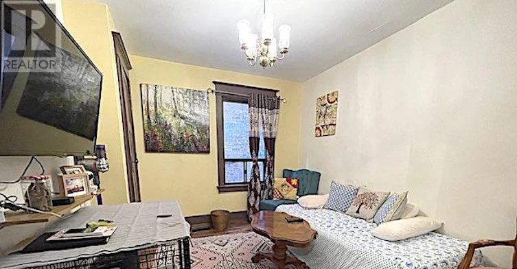 29 Appleton Avenue, Toronto, ON, M6E 3A4 - 25