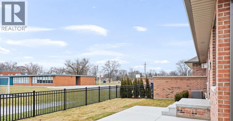 945 St. Jude Court, Windsor, ON, N9G 0B7 - 33