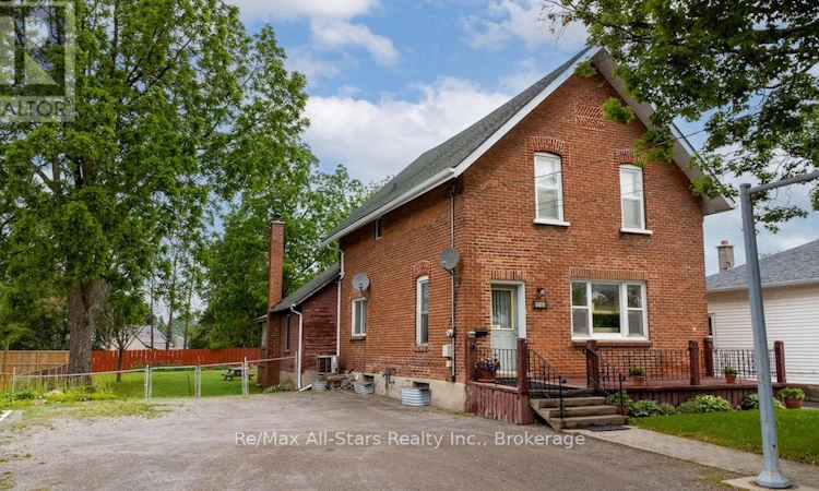 102 Queen Street